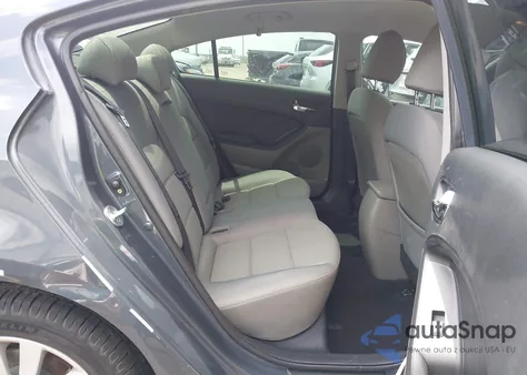 2016 Kia Forte Lx z USA, uszkodzony, nr VIN KNAFX4A69G5592959